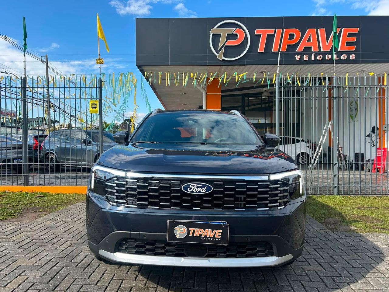 Ford Territory Titanium cinza